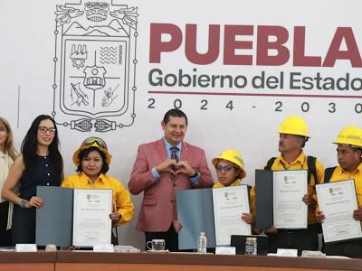 Anuncia gobernador Armenta plan de vivienda para policías, bomberos y combatientes