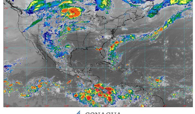 Prevén lluvias fuertes y rachas de viento en Puebla este martes