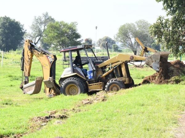 UTH lleva a cabo faena en las áreas verdes de la institución