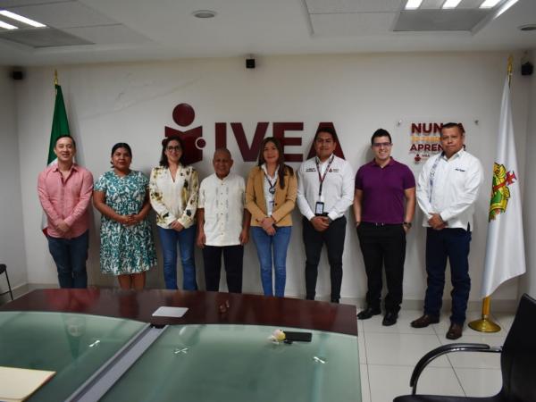 Jornada de Alfabetización llegó a Veracruz para donar material didáctico