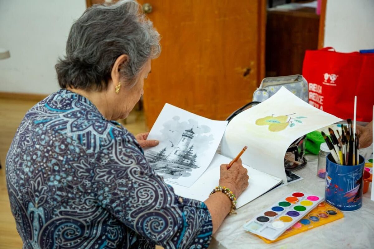 Fomenta SMDIF el desarrollo integral y salud de las personas adultas mayores