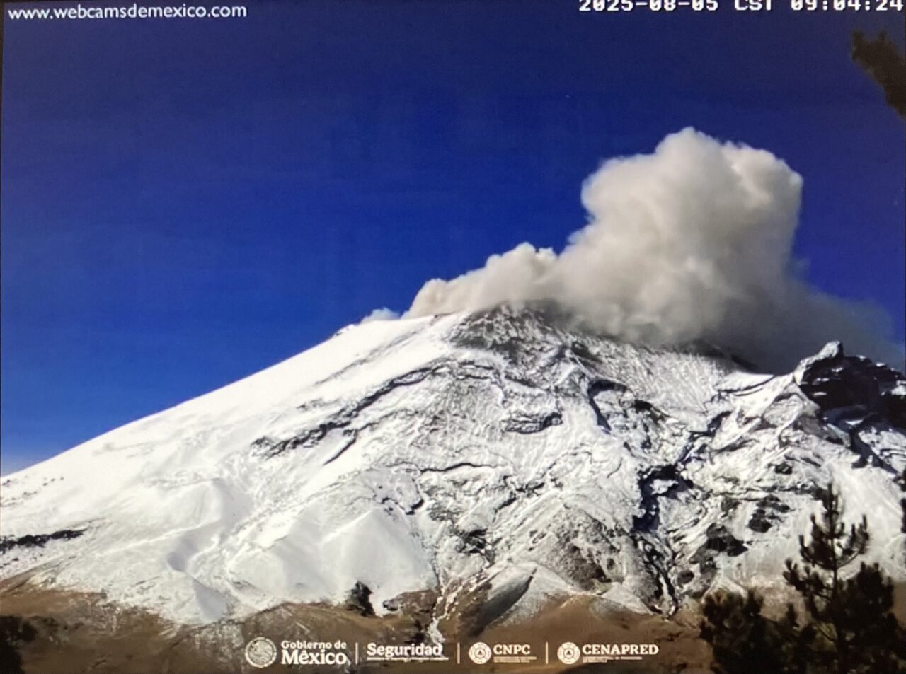 Aumenta actividad del Popocatépetl: ceniza cubre zonas de Puebla y Atlixco