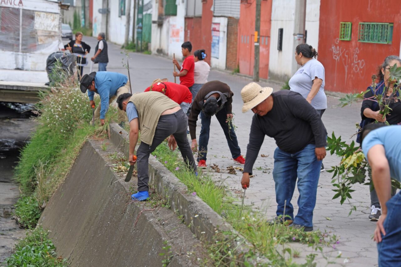 Encabeza Omar Muñoz faena comunitaria en Sanctorum