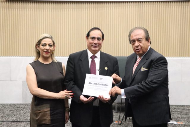 Voluntariado del Congreso Realiza Conferencia Magistral sobre “La Historia del Derecho Notarial en Puebla”