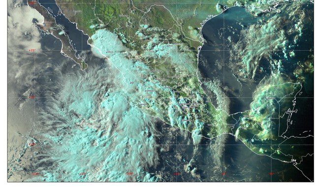 Debido a la tormenta tropical Ivo, se prevén lluvias intensas, fuertes rachas de viento y oleaje elevado en el occidente de México