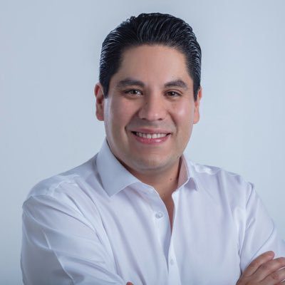 José Luis Carranza renuncia al PRI y se suma a Movimiento Ciudadano en San Andrés Cholula
