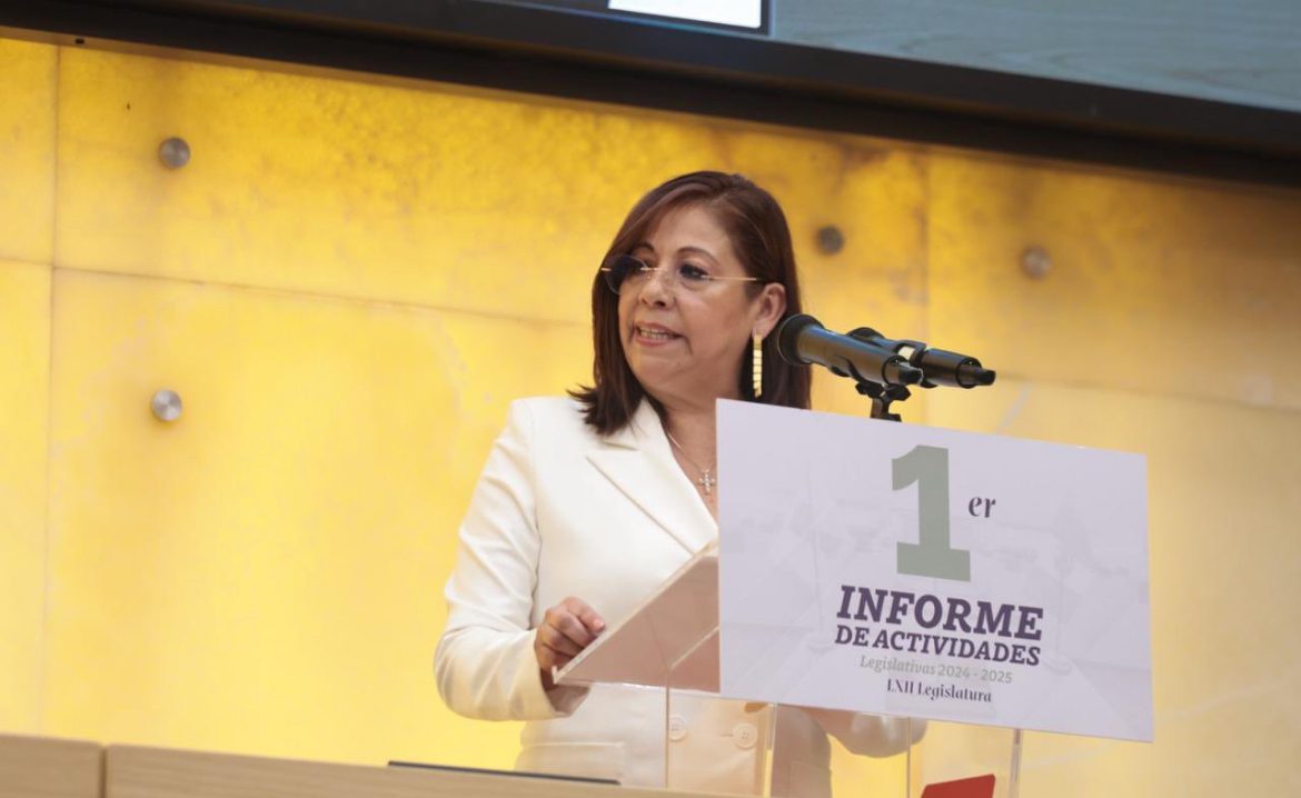Laura Artemisa García presenta primer informe de actividades al frente del Congreso de Puebla