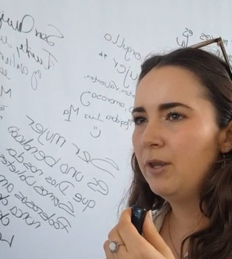 Llama Michelle Yandró a deconstruir la masculinidad tóxica, en el sexto Foro Internacional Ser Mujer