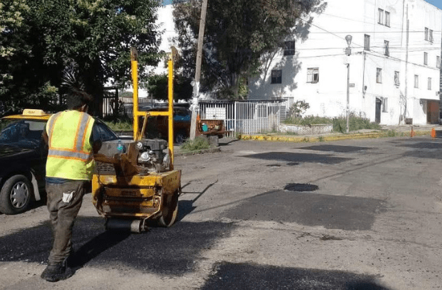 Campaña Capitalina Bacheando Puebla: atiende unidades habitacionales