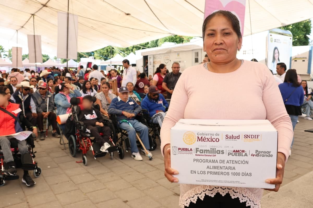 Entrega SEDIF apoyos por 9.6 millones de pesos en microrregión de Acatzingo