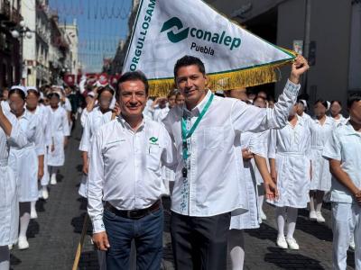 Refuerza Conalep Puebla valores cívicos en desfile del 16 de septiembre