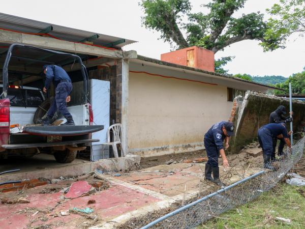 Inician censo de escuelas dañadas en las sierras Norte, Nororiental y Negra: SEP