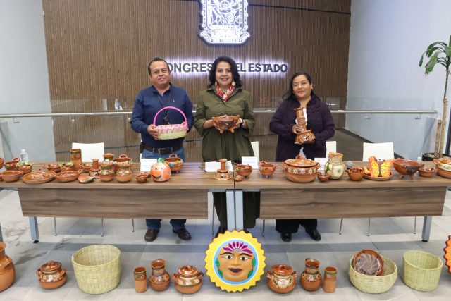 Diputada Azucena Rosas promueve 5° Aniversario de la Alfarería en el municipio de Acteopan 