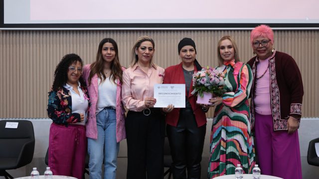 En el mes de octubre realiza Voluntariado del Congreso “Semana Rosa”