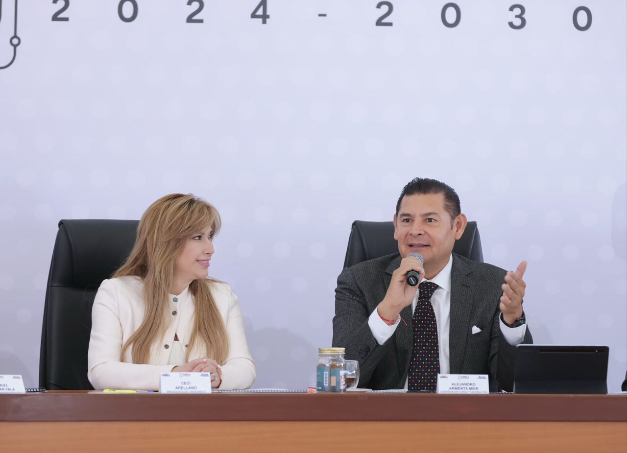 Casas del Abue trascienden cambios de gobierno; política humanitaria exitosa con dignidad