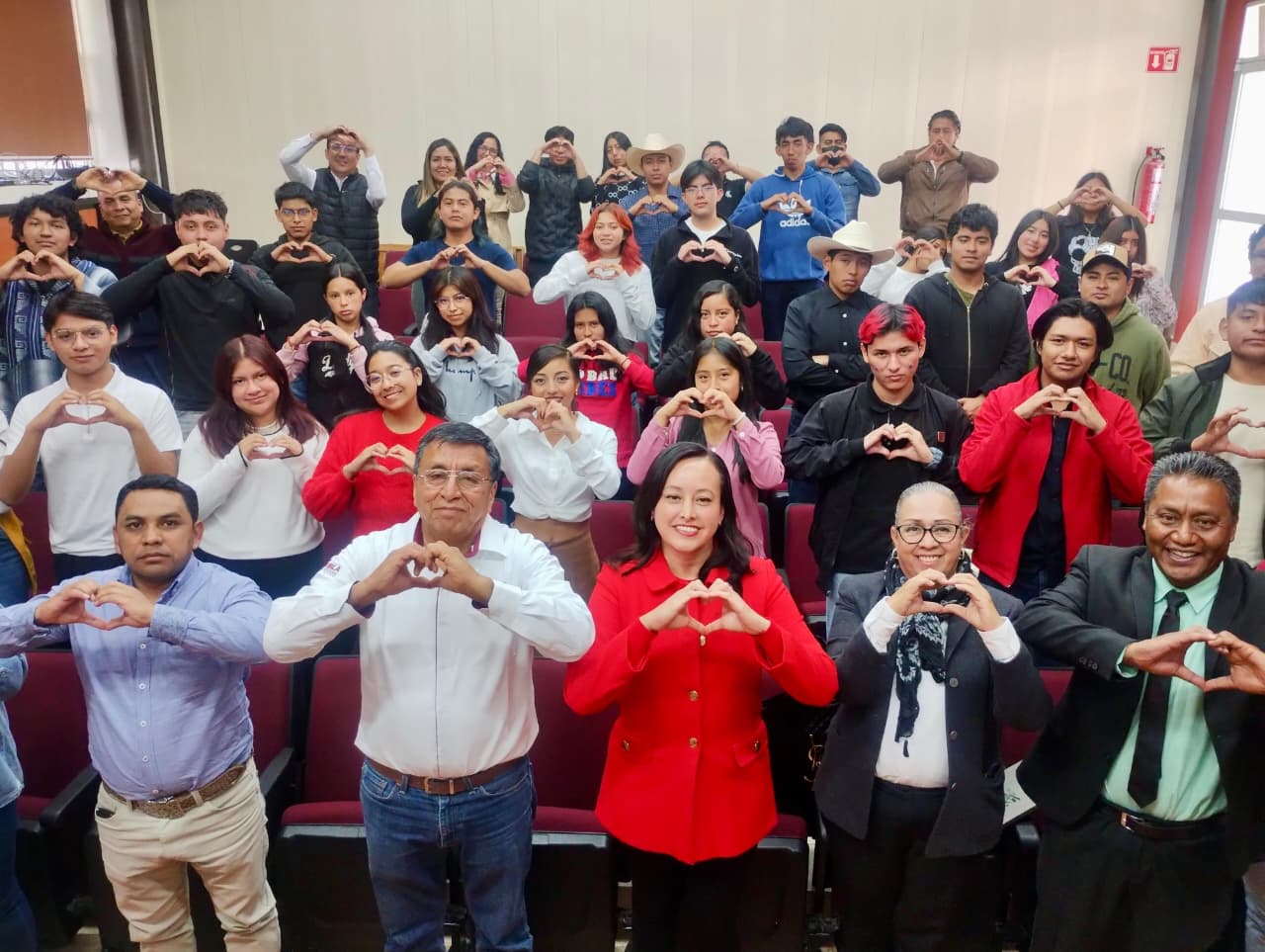 Amplía COBAEP oportunidades educativas y laborales para la UIECH