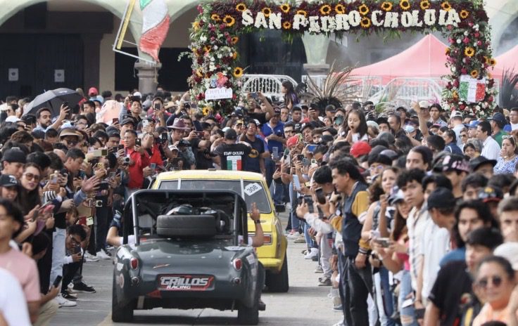 Tonantzin Fernández marca un hecho histórico con el regreso de La Carrera Panamericana a Cholula