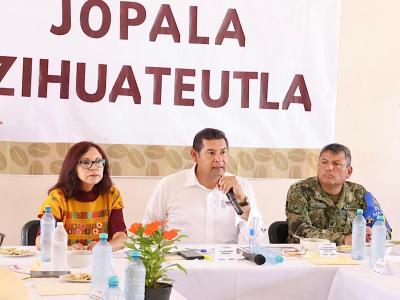 Jopala y Zihuateutla en etapa de reconstrucción; participan gobiernos federal, estatal y municipales