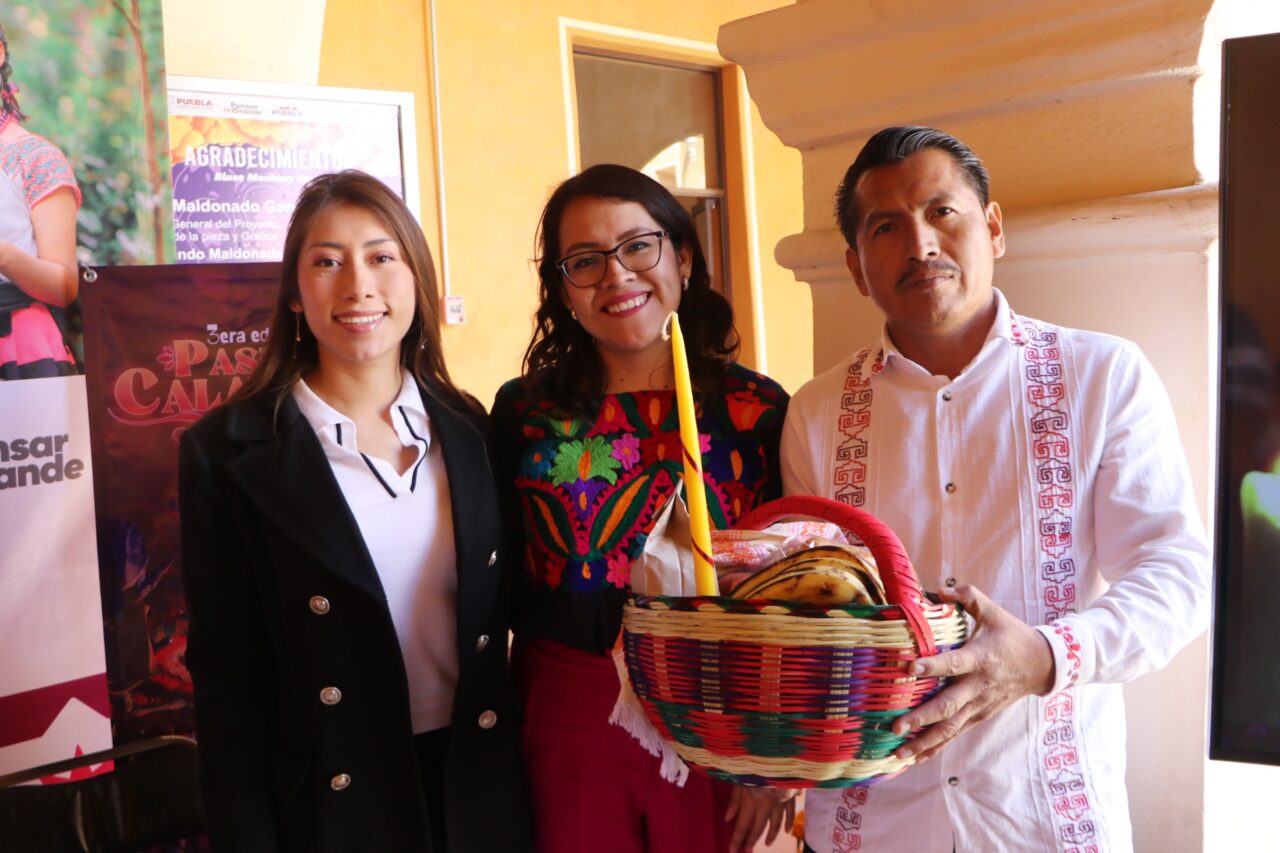 Ajalpan celebra la tercera edición del Paseo de las Calaveras 2025