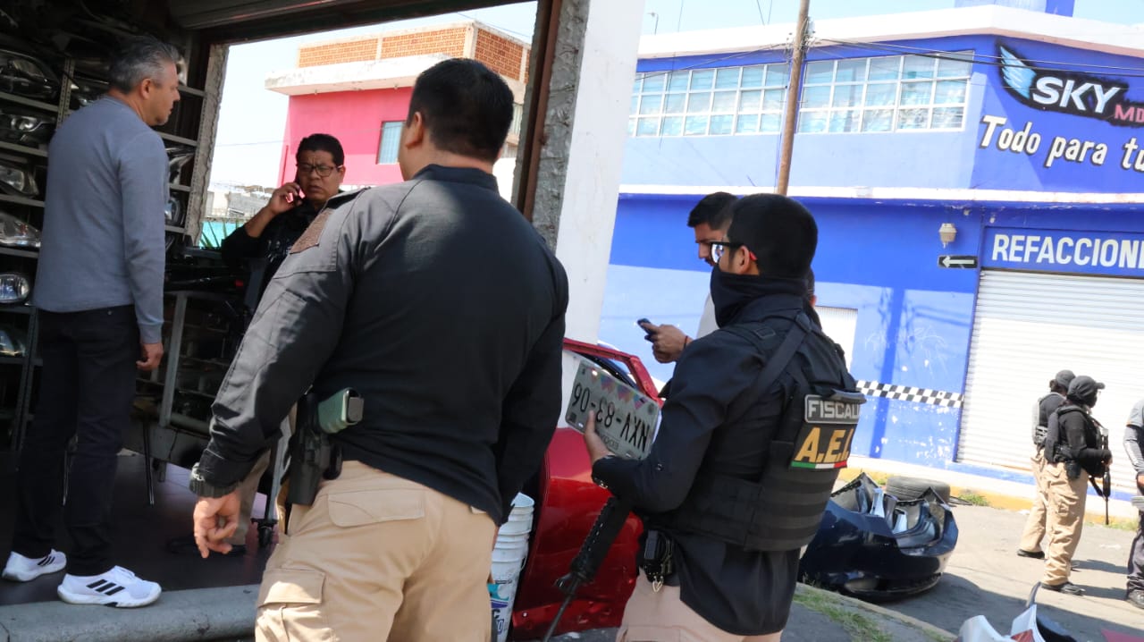 Ordena Juez de Control cateo en inmuebles de la 46 poniente; asegura placas y autopartes reportadas como robadas 