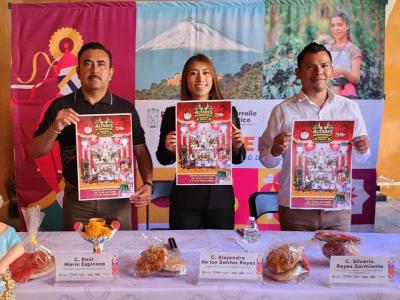 Altares monumentales, símbolo de fe y tradición viva en Huaquechula