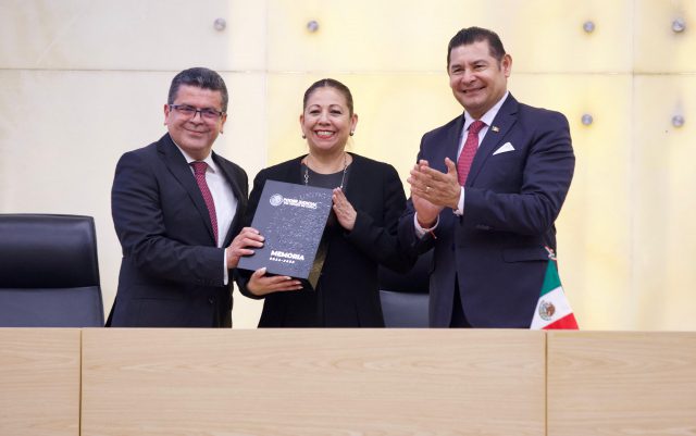 Refrendan Poderes trabajo coordinado en favor de Puebla 