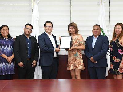 Convenio número 54 amplía oportunidades para estudiantes de la UTH