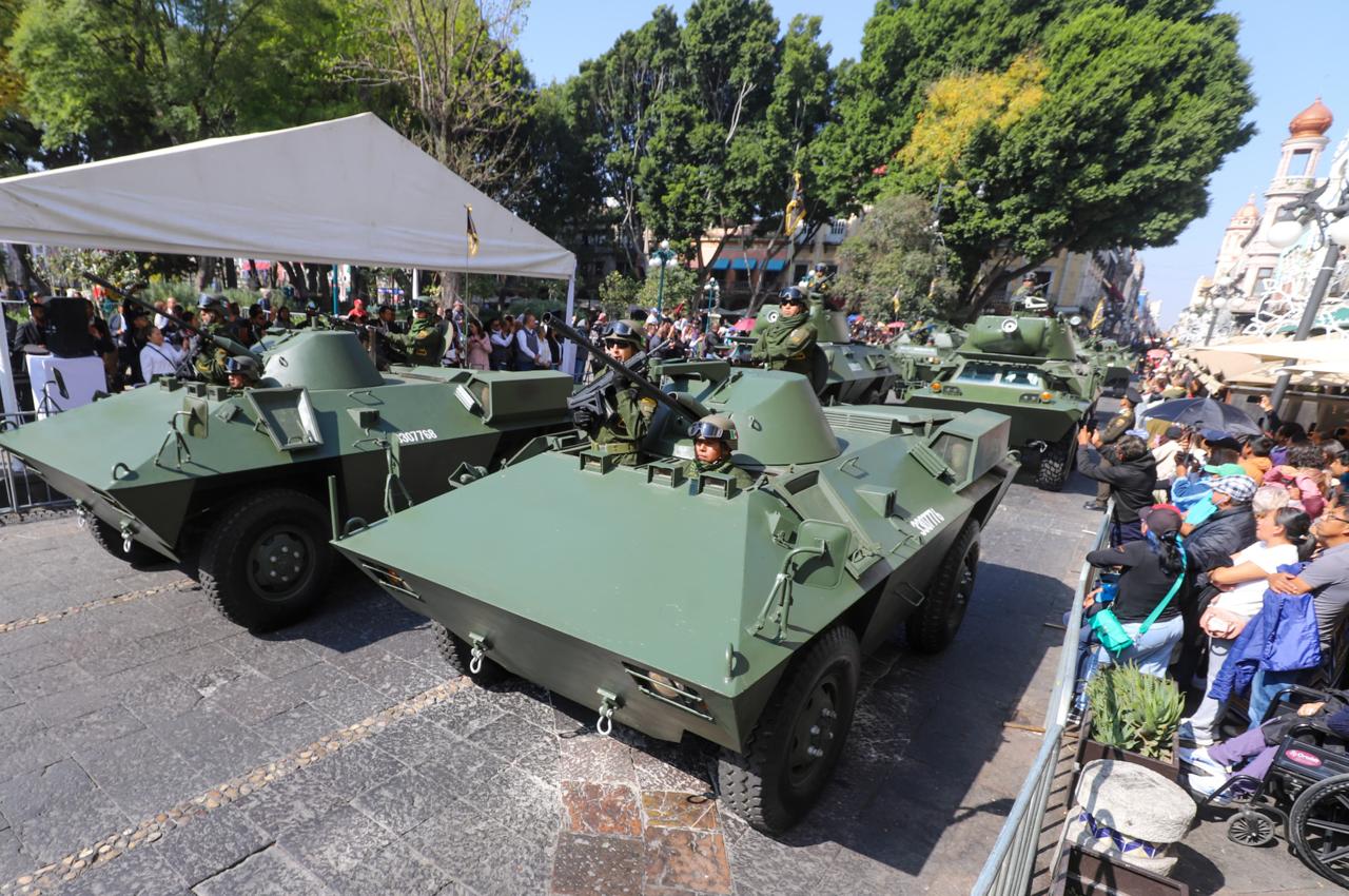 Reconoce gobierno estatal legado humanista de la Revolución Mexicana con desfile cívico-militar