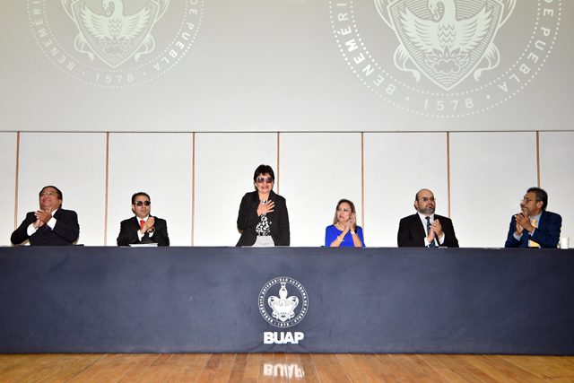 Rectora preside Cuarto Informe de Labores y toma de protesta en la Facultad de Administración
