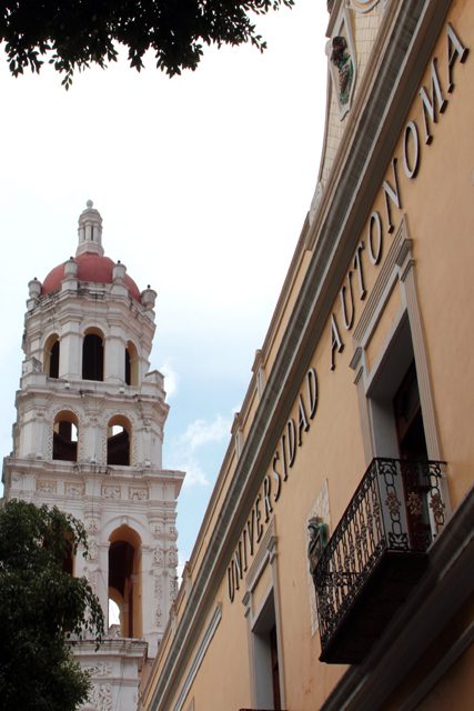 Cumple la BUAP 69 años de autonomía universitaria 