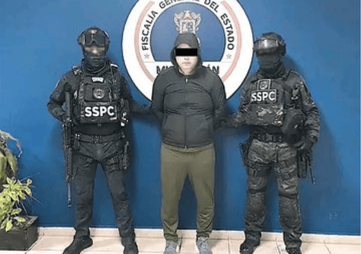 Trasladan al Altiplano a presunto autor intelectual del homicidio del alcalde de Uruapan