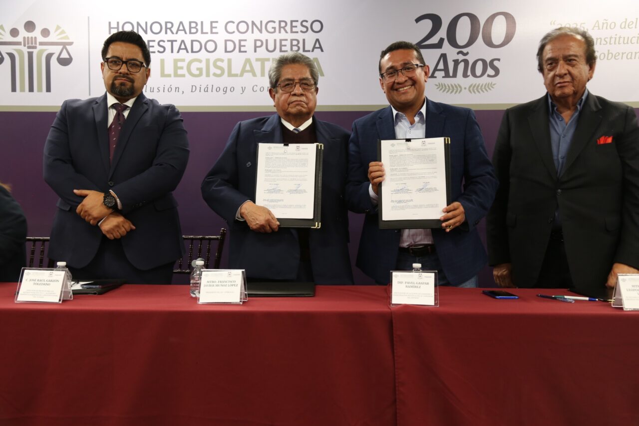 IAP y Congreso de Puebla firman convenio para fortalecer la capacitación legislativa