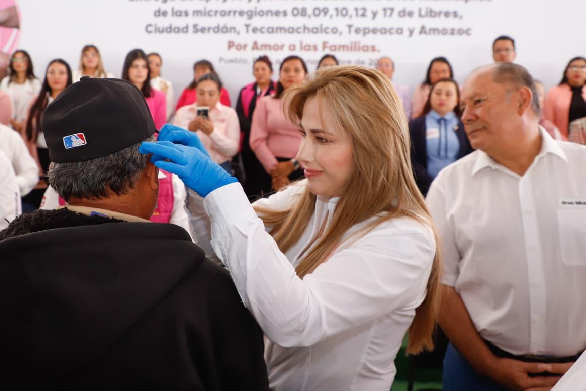 Más de 2 mil 900 beneficios del SEDIF para cinco regiones del estado
