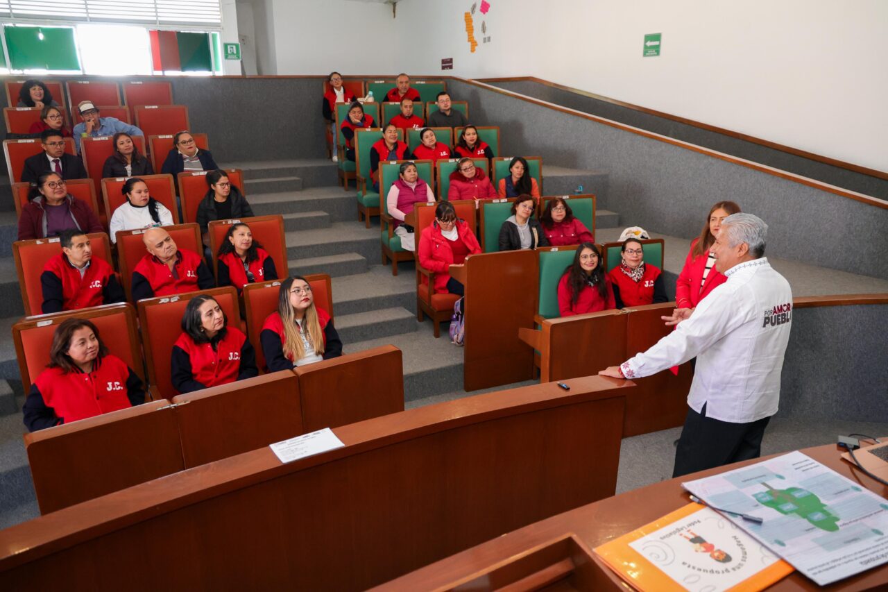 Participan más de 10 mil escuelas en análisis de actividades académicas
