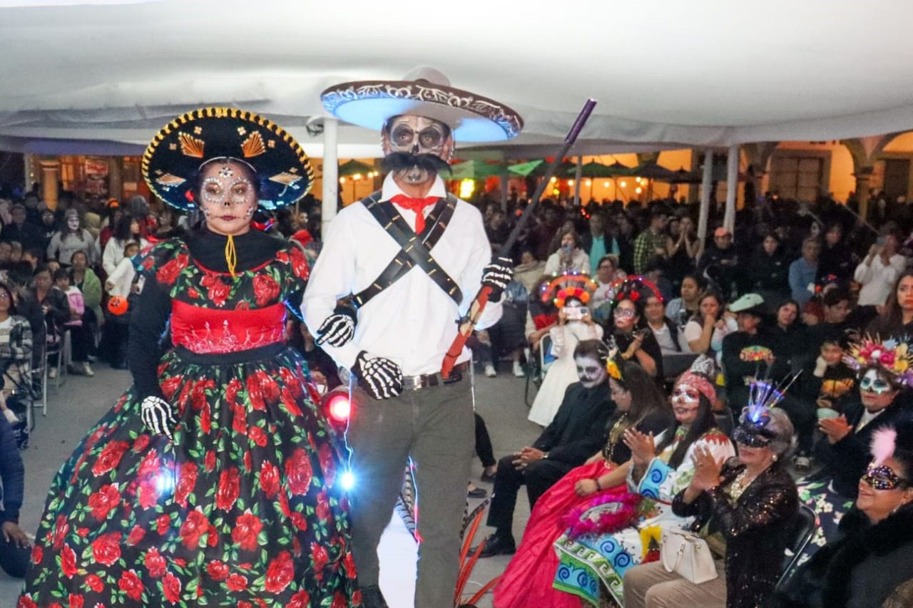 Con éxito total, se llevó a cabo el Desfile de Catrinas en San Pedro Cholula