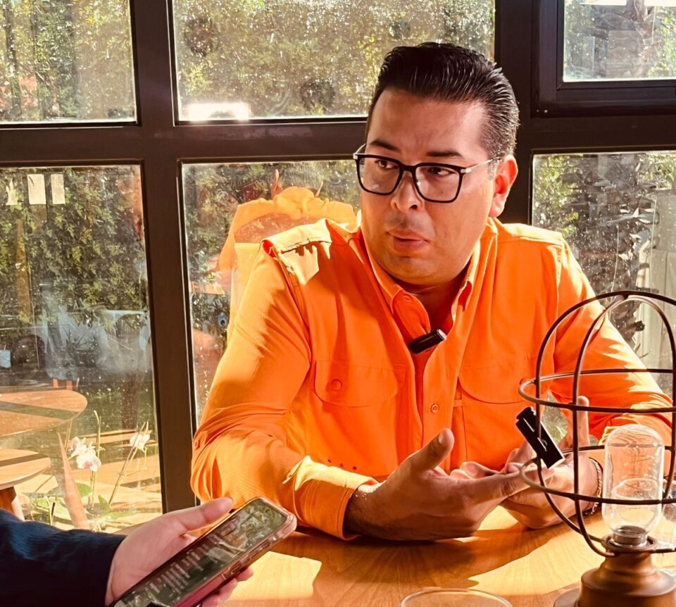 De azul a naranja: Néstor Camarillo no descarta a Eduardo Rivera en Movimiento Ciudadano