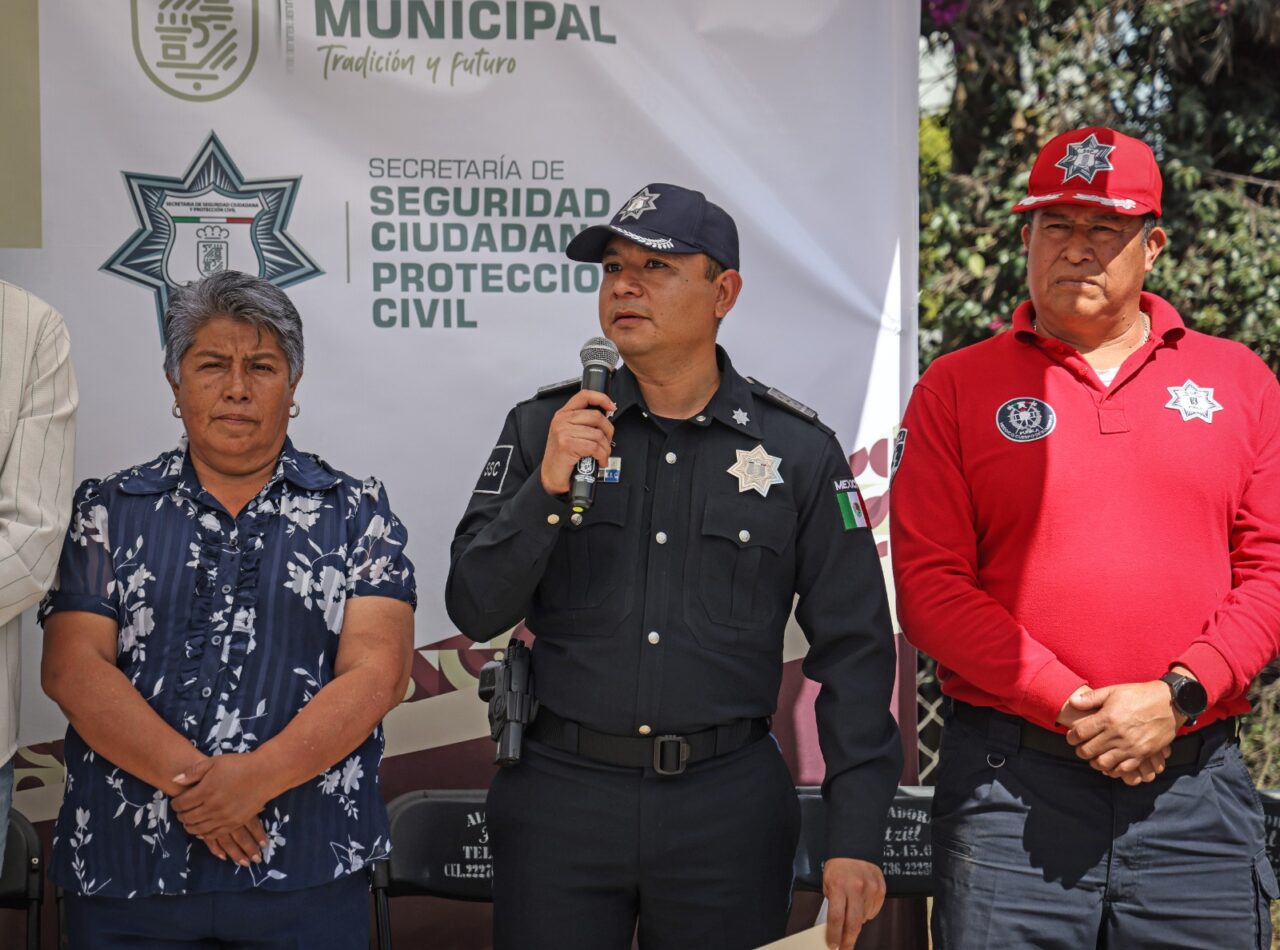 Omar Muñoz inicia obra de construcción de estación de bomberos