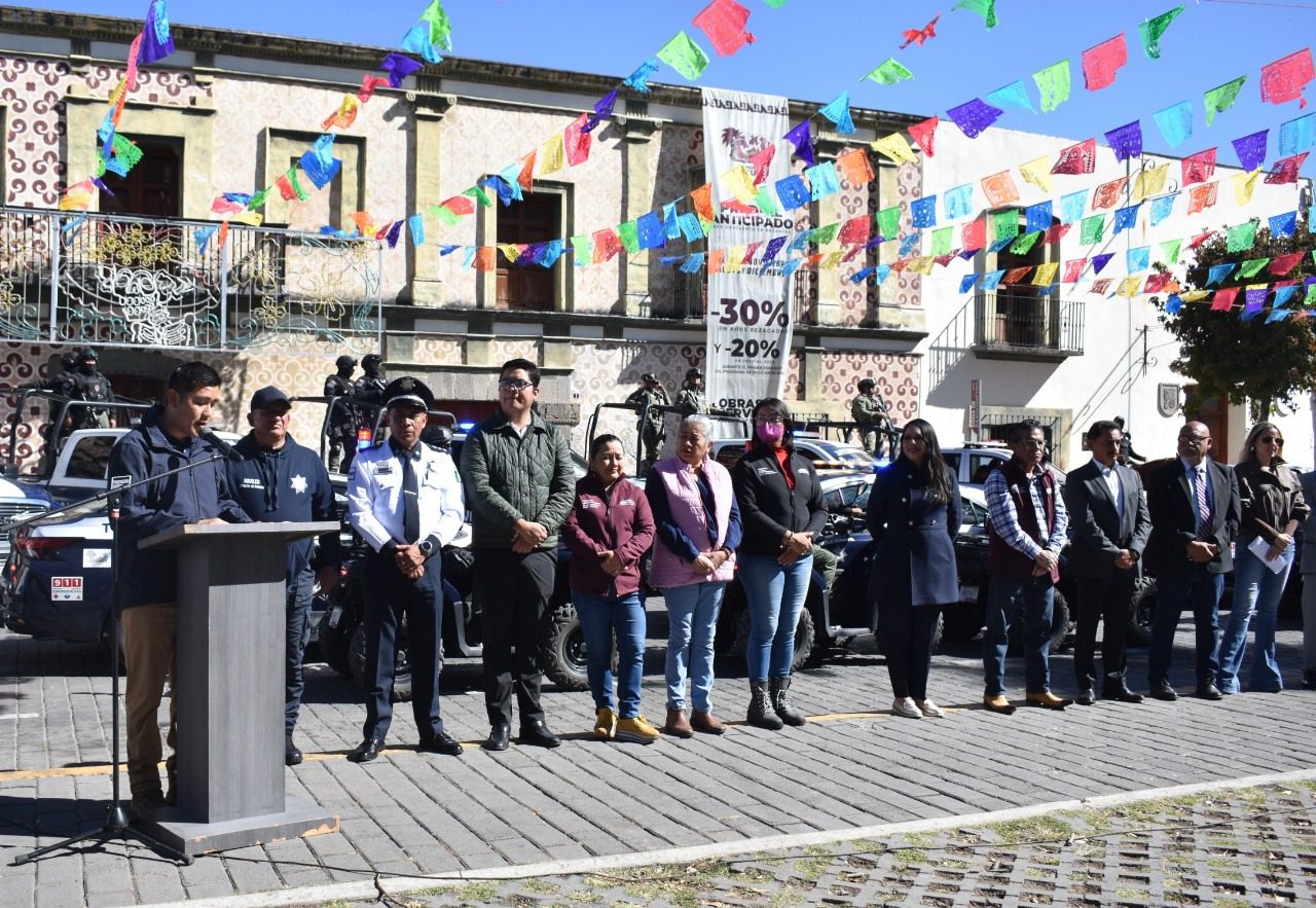Tonantzin Fernández encabeza banderazo del Operativo “Buen Fin 2025” en San Pedro Cholula