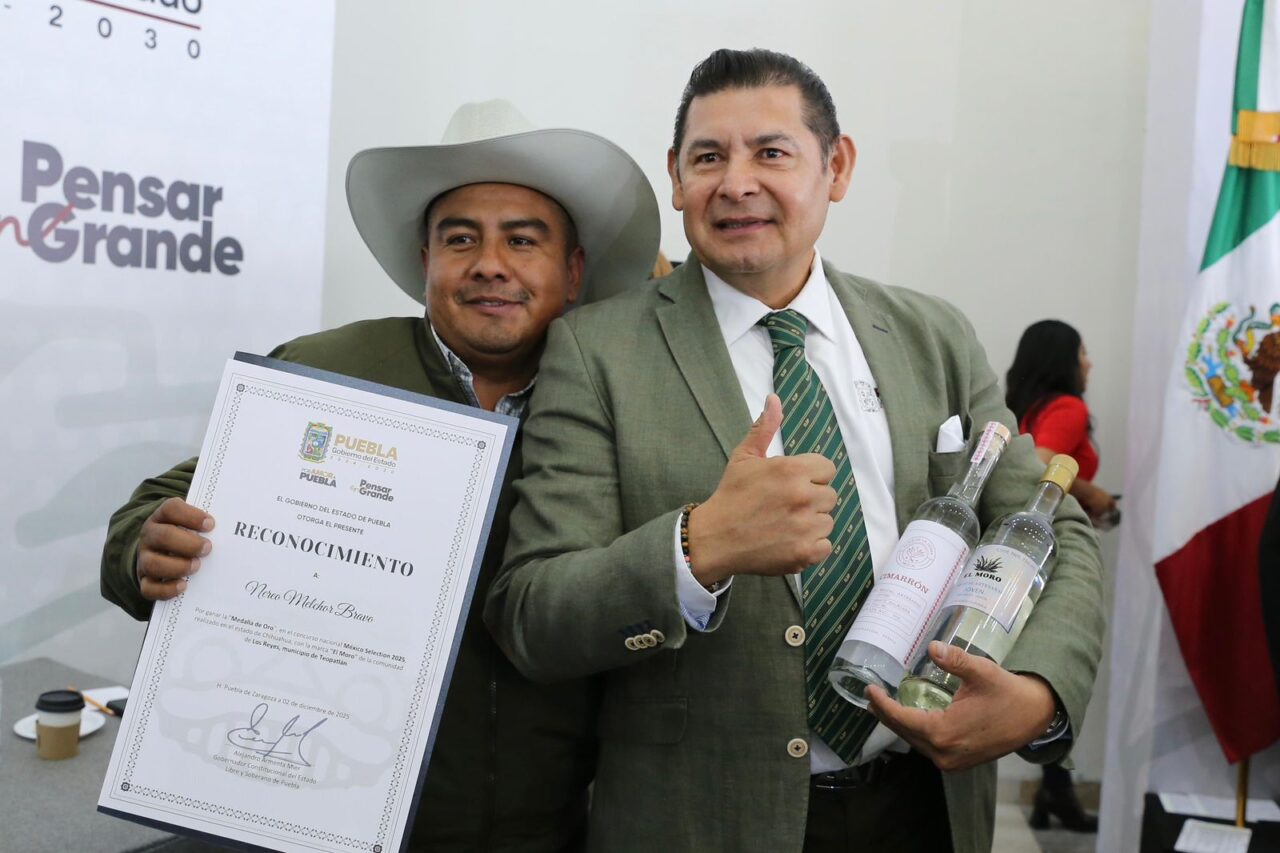 Mezcaleros poblanos, ejemplo que inspira: Alejandro Armenta