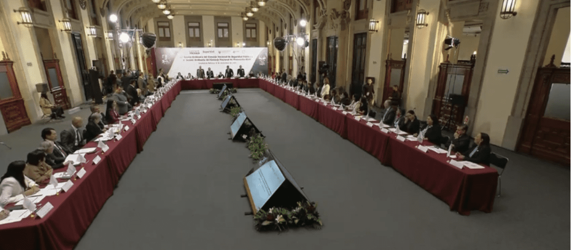 Alejandro Armenta toma protesta como integrante del Consejo Nacional de Protección Civil