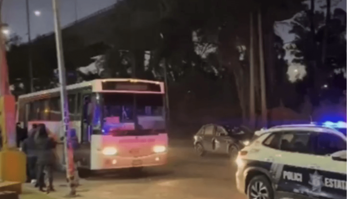 Varios heridos tras asalto a un autobús en la México-Puebla este 16 de diciembre