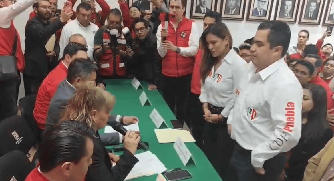 Xitlalic Ceja registra planilla única para la dirigencia estatal del PRI en Puebla