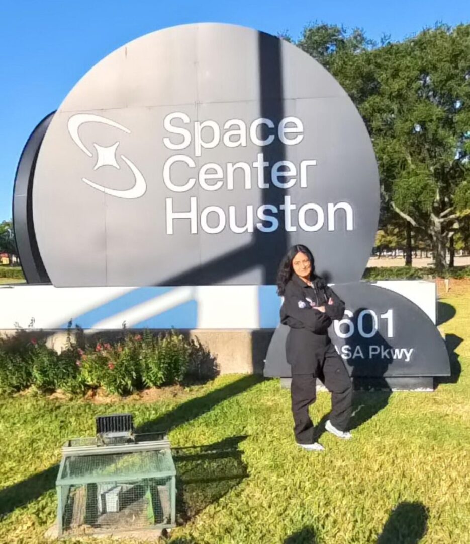 Gobierno de Puebla respalda a poblana en programa de la NASA