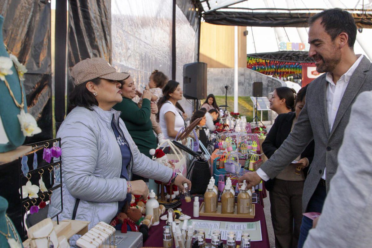 Incentiva Gobierno de la Ciudad economía circular con Bazar Artesanal Navideño