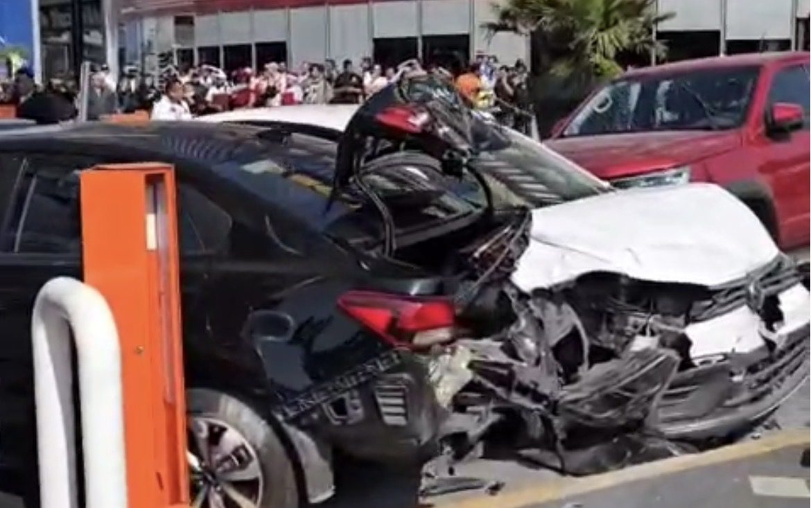 Falta de pericia, no arrancones; la causa del accidente en Vía Atlixcáyotl frente a Vía San Ángel: Gobierno de Puebla