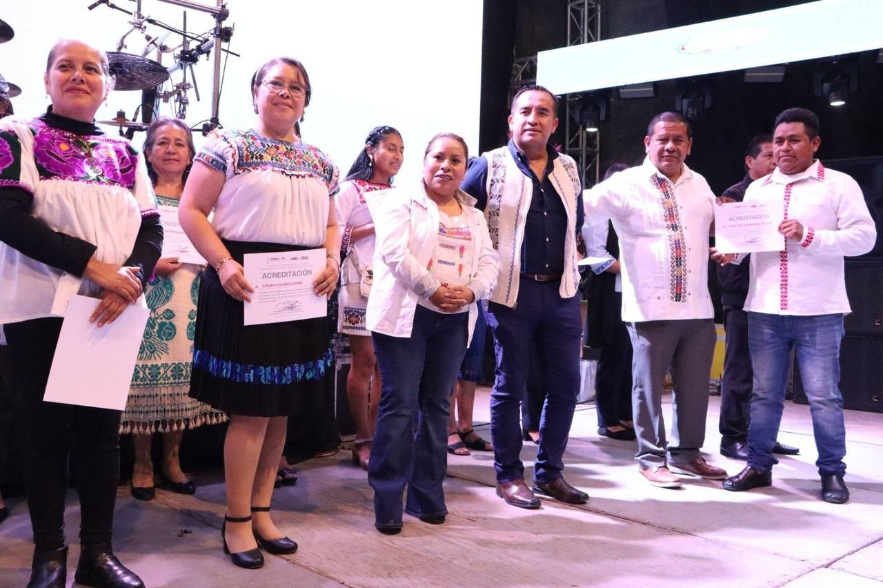 Gobierno de Puebla impulsa acreditaciones en lengua náhuatl
