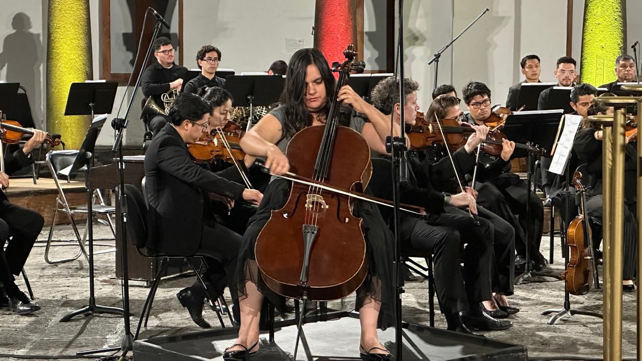 Homenaje a Elisa Ávalos Martínez en Concierto de la OSEP