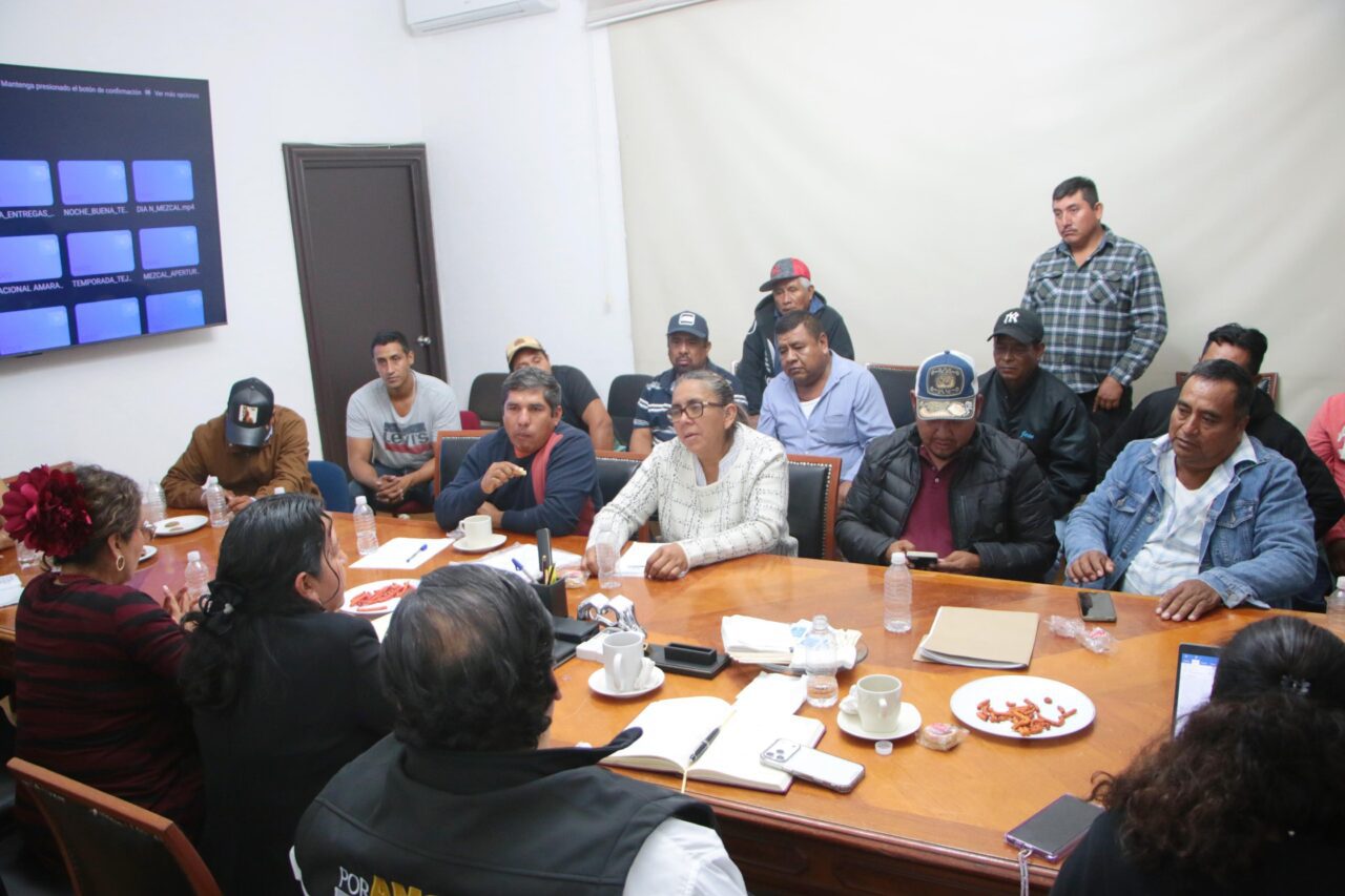 SADR sostiene mesa de diálogo con productores sorgeros de la Mixteca poblana