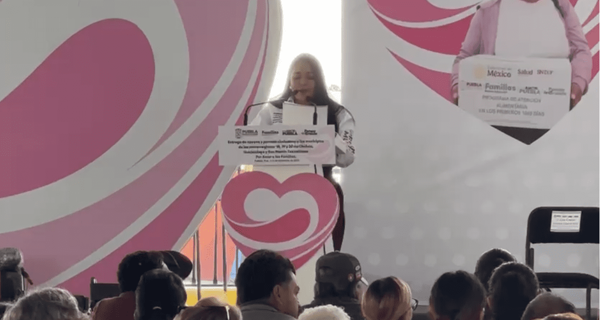 Tonantzin Fernández reconoce el trabajo del DIF Estatal y agradece al gobernador por obras y respaldo a San Pedro Cholula