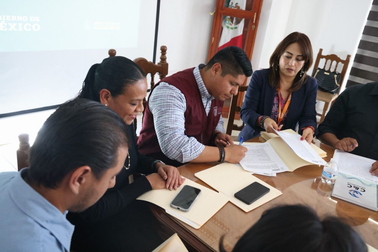 Omar Muñoz instala Comité Municipal Contra las Adicciones (COMCA) de Cuautlancingo